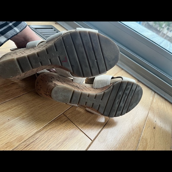 Bandolino Galatee Wedge Heels - Picture 2 of 4